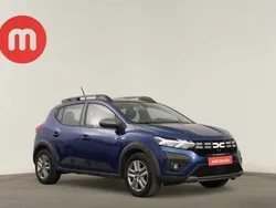 Azul Usado 2023 Dacia Sandero Expression Citadino | € 17.499 (Preço justo)