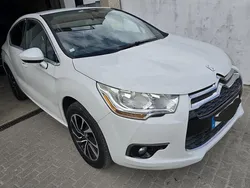 Usado 2012 Citroën DS4 Chic Citadino | € 11.000