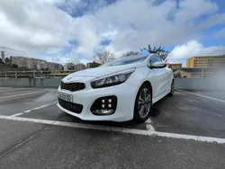 Branco Usado 2017 Kia Ceed Citadino | € 14.000 (Preço elevado)