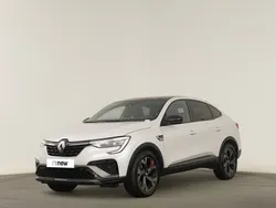 Branco Usado 2023 Renault Arkana R.S. SUV | € 28.490 (Preço justo)