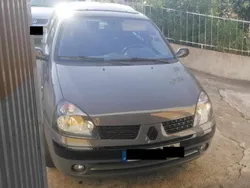 Cinzento Usado 2002 Renault Clio II Citadino | € 2.850 (Caro)
