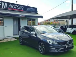 Cinzento Usado 2013 Volvo V60 R-Design Carrinha | € 13.850 (Preço justo)