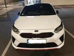 Branco Usado 2021 Kia Ceed GT Carrinha | € 32.000