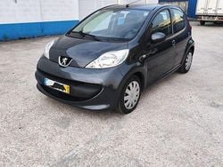 Usado 2008 Peugeot 107 Citadino | € 4.750 (Preço elevado)
