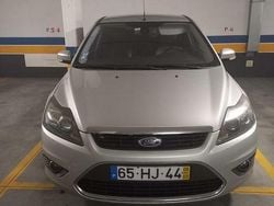 Usado 2009 Ford Focus Titanium Sedan | € 3.500 (Preço justo)
