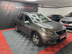 Cinzento Usado 2019 Peugeot 2008 SUV | € 12.490 (Bom preço)