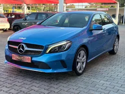 Azul Usado 2016 Mercedes A180 Style | € 17.990 (Preço elevado)