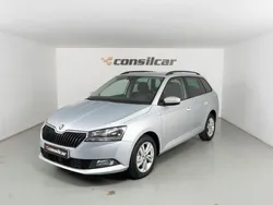 Cinza prata Usado 2022 Skoda Fabia Style Carrinha | € 16.980 (Preço justo)