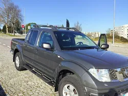Cinza Usado 2005 Nissan Navara Pickup | € 15.000 (Bom preço)