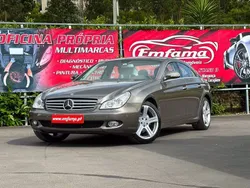 Cinza Usado 2006 Mercedes CLS320 Sedan | € 16.950