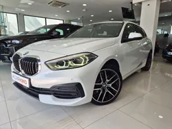 Branco Usado 2021 BMW 116 Advantage Citadino | € 22.990 (Preço elevado)