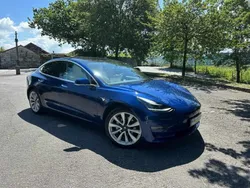 Azul Usado 2020 Tesla Model 3 Long Range Sedan | € 27.990 (Preço justo)