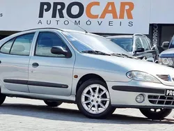 Cinzento Usado 2000 Renault Mégane | € 1.750