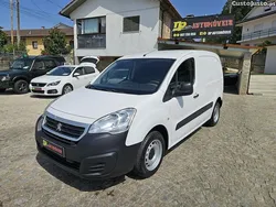 Branco Usado 2017 Peugeot Partner Premium Monovolume | € 8.900 (Bom preço)
