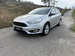 Cinzento Usado 2015 Ford Focus Active Carrinha | € 7.990 (Bom preço)