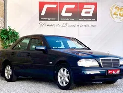 Azul Usado 1995 Mercedes C250 Sedan | € 3.250