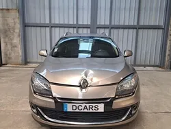 Castanho Usado 2012 Renault Mégane III Carrinha | € 2.280