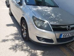 Usado 2005 Opel Astra Sedan | € 4.050 (Preço elevado)