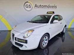 Branco Usado 2011 Alfa Romeo MiTo Distinctive Citadino | € 6.250 (Preço elevado)
