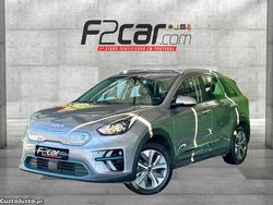 Cinza Usado 2022 Kia e-Niro SUV | € 24.990 (Bom preço)