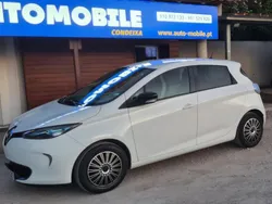 Branco Usado 2016 Renault Zoe Life Citadino | € 8.500 (Preço justo)