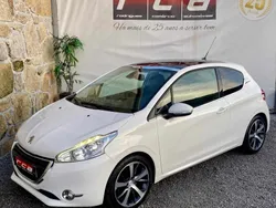 Branco Usado 2013 Peugeot 208 GT-line Citadino | € 9.490 (Bom preço)