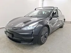 Cinza Usado 2021 Tesla Model 3 Performance Sedan | € 27.990 (Preço justo)