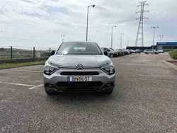 Cinzento Usado 2024 Citroën e-C4 | € 28.990 (Preço elevado)