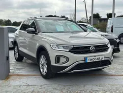 Cinzento Usado 2023 VW T-Roc SUV | € 29.399 (Preço justo)