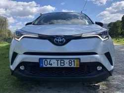 Usado 2017 Toyota C-HR SUV | € 19.250 (Preço justo)