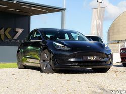 Preto Usado 2020 Tesla Model 3 Standard Range Plus Sedan | € 24.900 (Preço elevado)