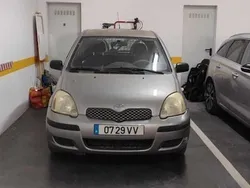 Cinzento Usado 2003 Toyota Yaris Citadino | € 2.500 (Super Preço)