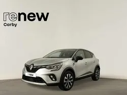 Cinzento Usado 2024 Renault Captur Techno SUV | € 22.290 (Preço justo)