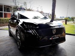 Preto Usado 2023 Peugeot e-3008 SUV | € 41.280 (Preço justo)