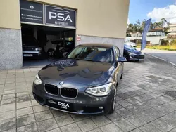 Cinzento Usado 2013 BMW 118 Citadino | € 14.900 (Preço justo)