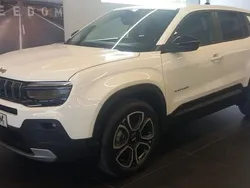 Branco Novo 2025 Jeep Avenger Altitude SUV | € 28.800 (Preço elevado)