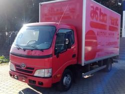 Vermelho Usado 2010 Toyota Dyna Pickup | € 21.800