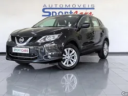 Preto Usado 2015 Nissan Qashqai N-Connecta SUV | € 15.950 (Preço justo)
