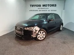 Preto Usado 2015 Audi A1 Sportback Sport Citadino | € 12.000 (Bom preço)