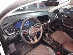 Branco Usado 2024 Kia XCeed SUV | € 26.000 (Preço justo)