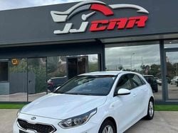 Branco Usado 2021 Kia Ceed | € 14.850 (Bom preço)