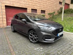 Cinza Usado 2022 Ford Fiesta ST-Line Citadino | € 16.500 (Preço justo)