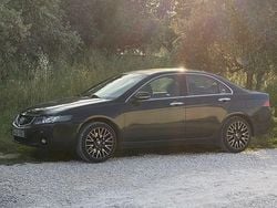 Usado 2004 Honda Accord Sedan | € 3.200