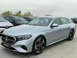 Cinzento hightech Usado 2024 Mercedes E300 Advanced Carrinha | € 59.800 (Preço elevado)