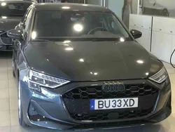 Cinzento Usado 2025 Audi A3 Sportback e-tron Sedan | € 42.990