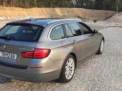 Cinzento Usado 2012 BMW 520 Carrinha | € 14.900 (Preço justo)