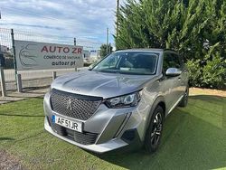 Cinzento Usado 2021 Peugeot 2008 SUV | € 18.900 (Preço justo)