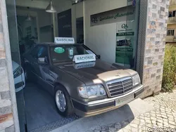 Castanho Usado 1991 Mercedes E200 Sportline Coupé | € 9.950