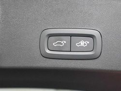 Verde Usado 2025 Volvo XC40 SUV | € 42.400 (Caro)