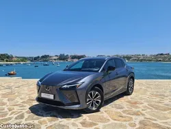 Branco Usado 2023 Lexus RZ 450e Executive Line SUV | € 59.900